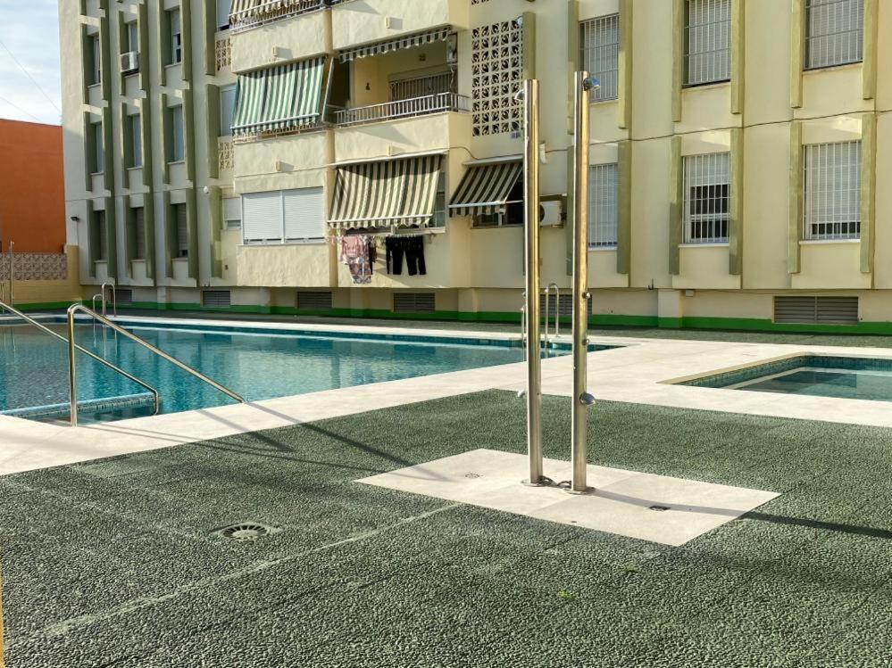 Apartamento Amplio Piso En Centro De Torre Del Mar Exterior foto